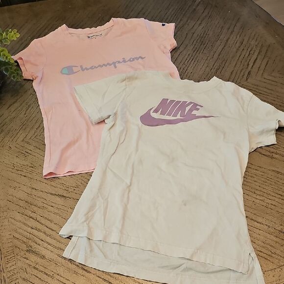 Champion and Nike Kids' T-Shirt Size M - Picture 1 of 13
